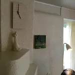 Solar Apartments - House With Private Garden Apartman