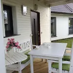 Solar Apartments - House With Private Garden *
