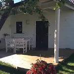Solar Apartments - House With Private Garden