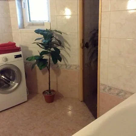 Apartamento Solar - House With Private Garden Pärnu