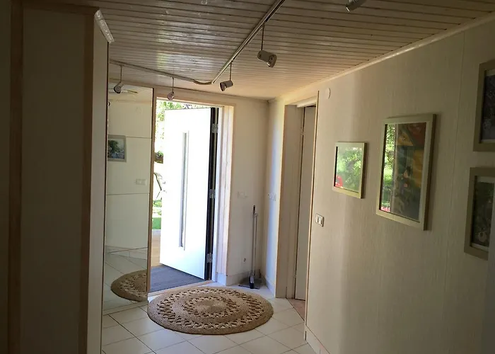 Solar - House With Private Garden 派尔努