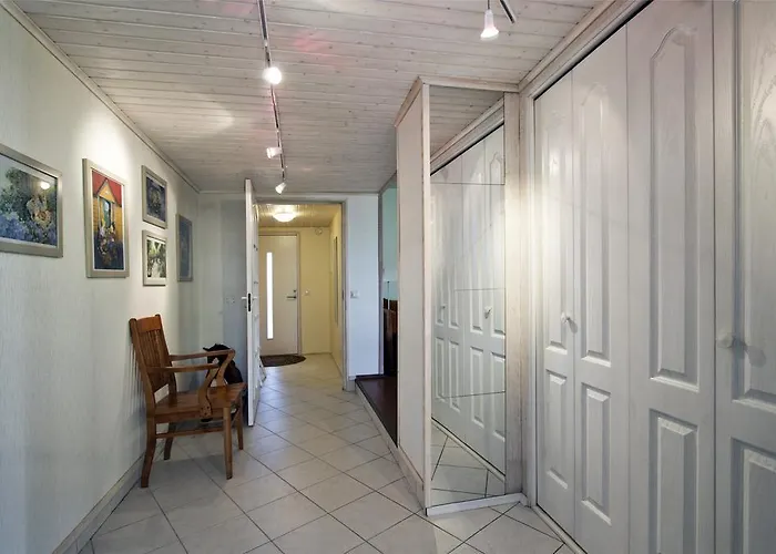 Solar - House With Private Garden 派尔努