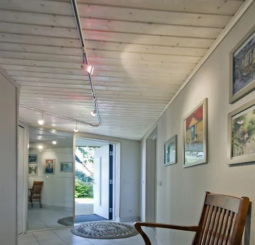 Solar - House With Private Garden